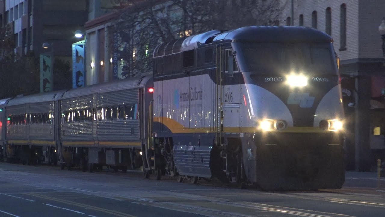Railfanning Oakland - Jack London Square (Evening & Night Action w/ Street Running) - 12/15/19