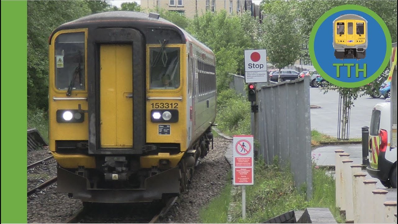 Trenau yn Llandrindod - Trains at Llandrindod