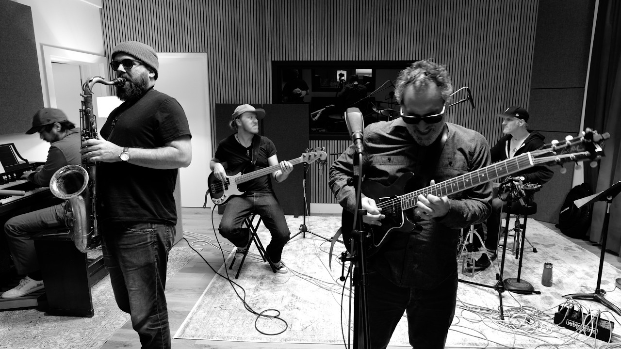 Darrin James Band - Street Fight (Live)