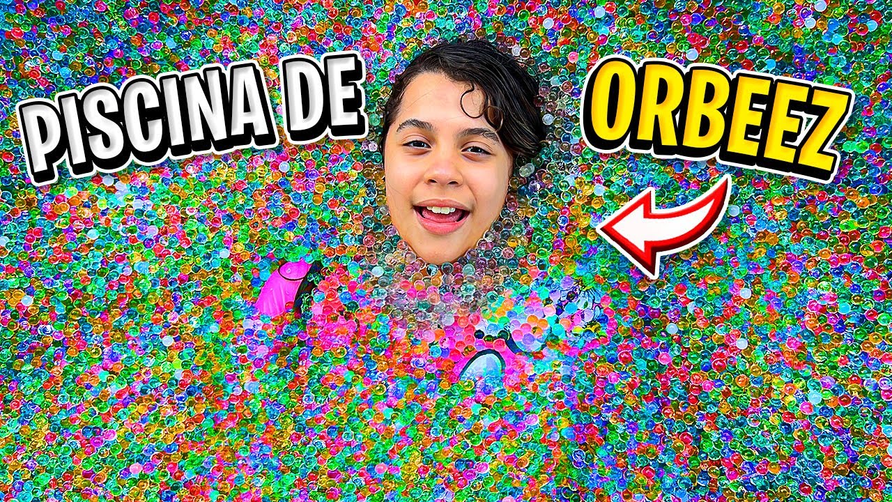 100 MIL BOLINHAS DE GEL NA PISCINA !!! - Sarah de Araújo