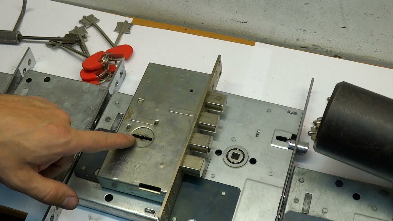 Самоимпрессионая отмычка KALE вскрытие замка кале секурема Securemme моттура MOTTURA Mul-T-Lock