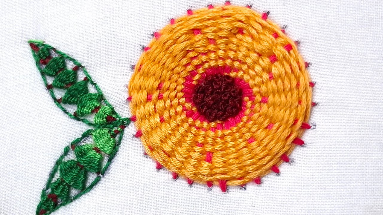 Gorgeous flower🌸🪡 embroidery.   