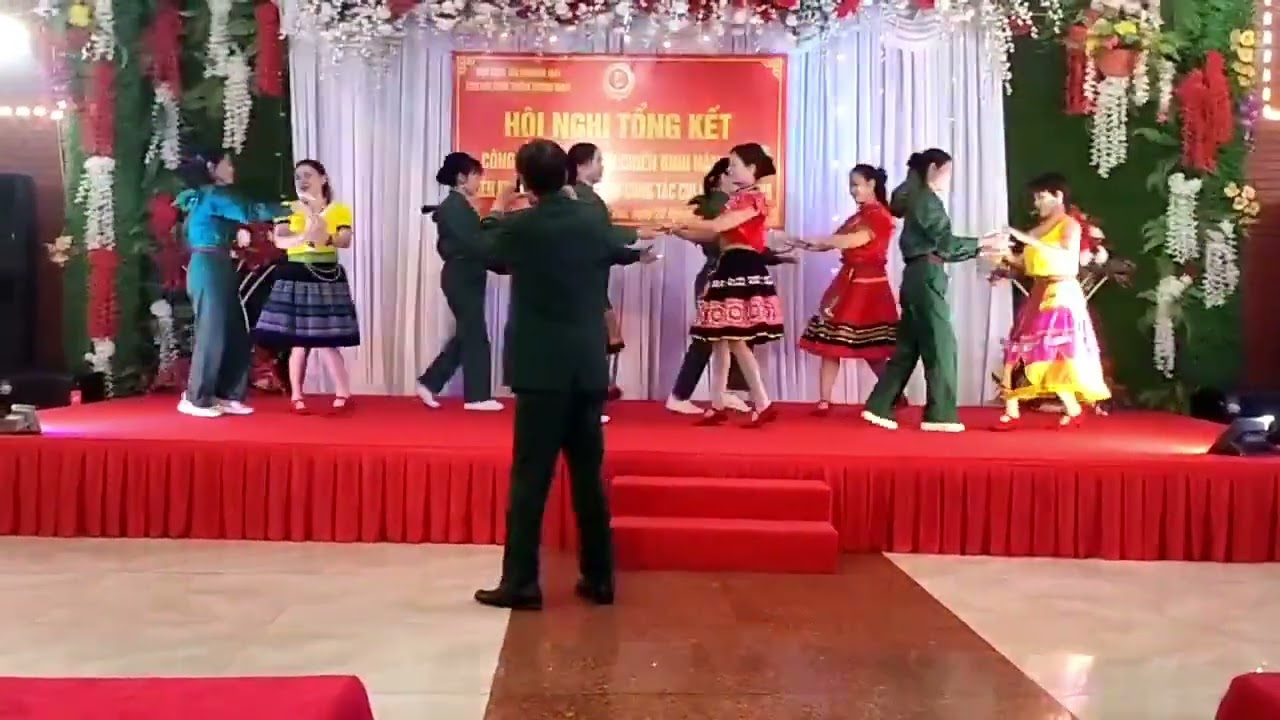 Múa: Em Chọn Lối Này