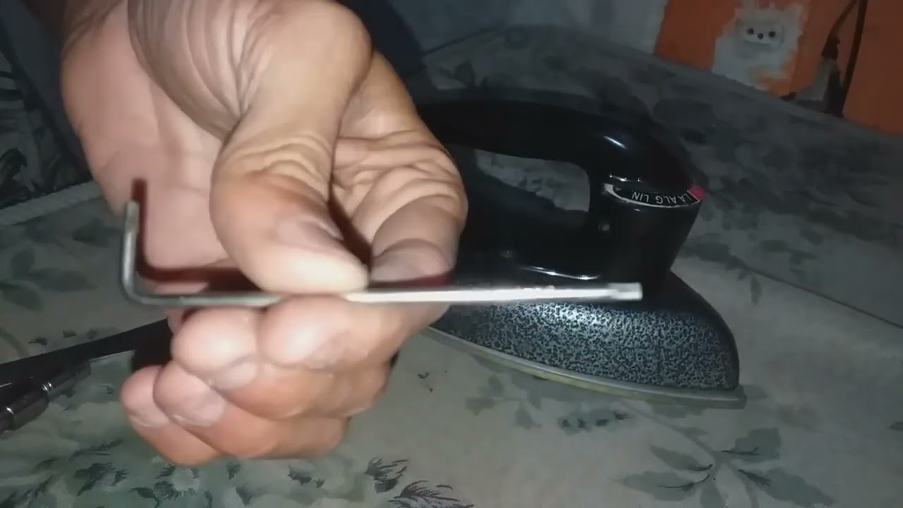 Ferro de passar roupas black&Decker não esquenta, não liga, Solução!!
