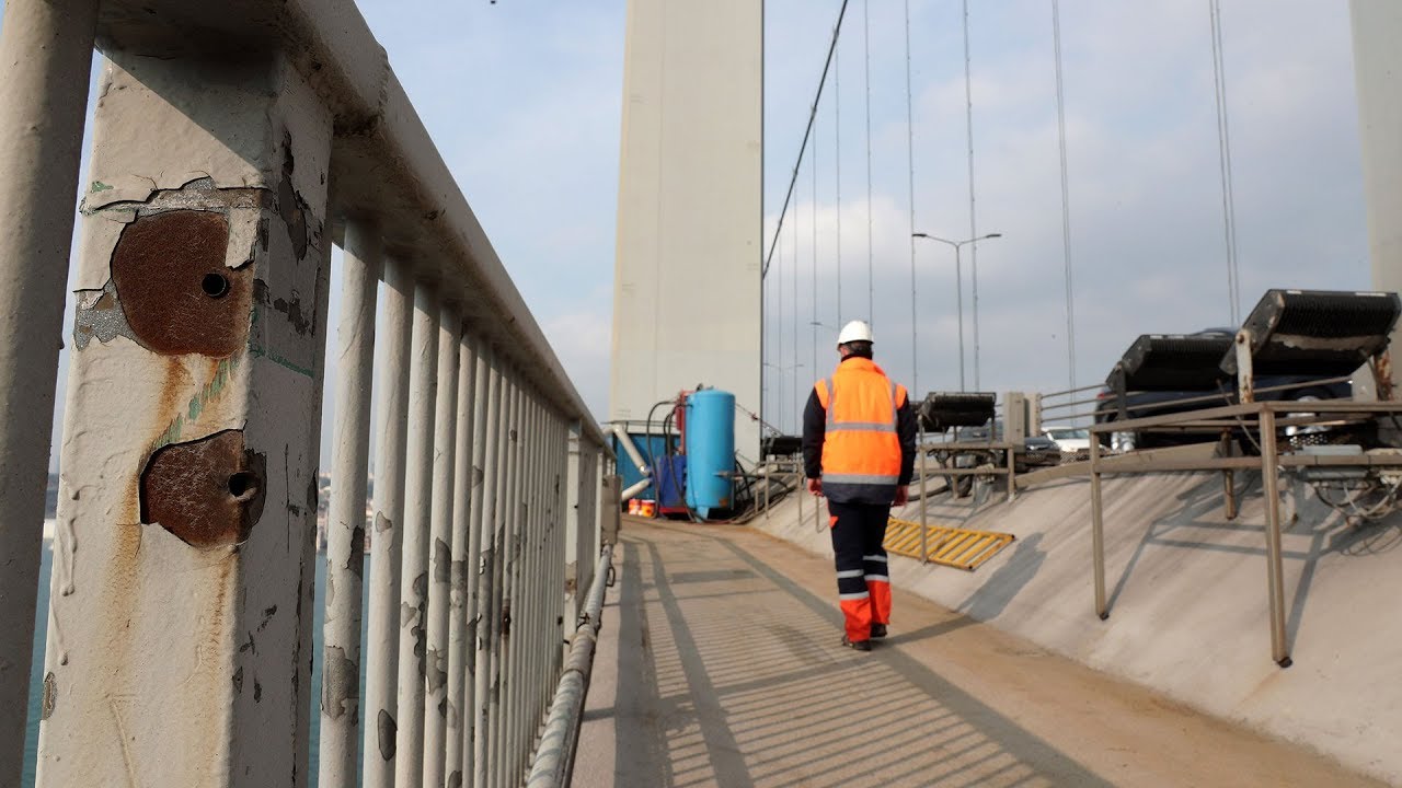 15 Temmuz Şehitler Köprüsü’nde hain darbe girişimi izleri