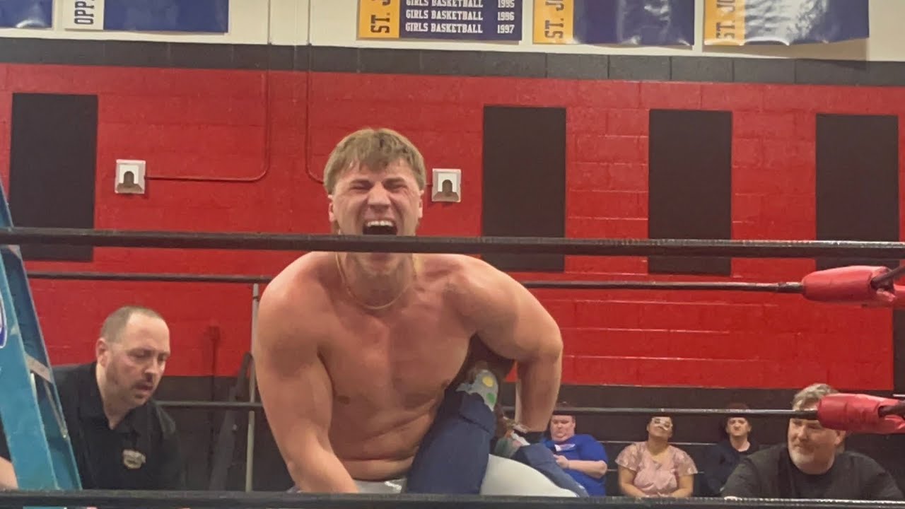 Shayne Stetson vs Matt McCoy for the ICW heavyweight title in a ladder match 
