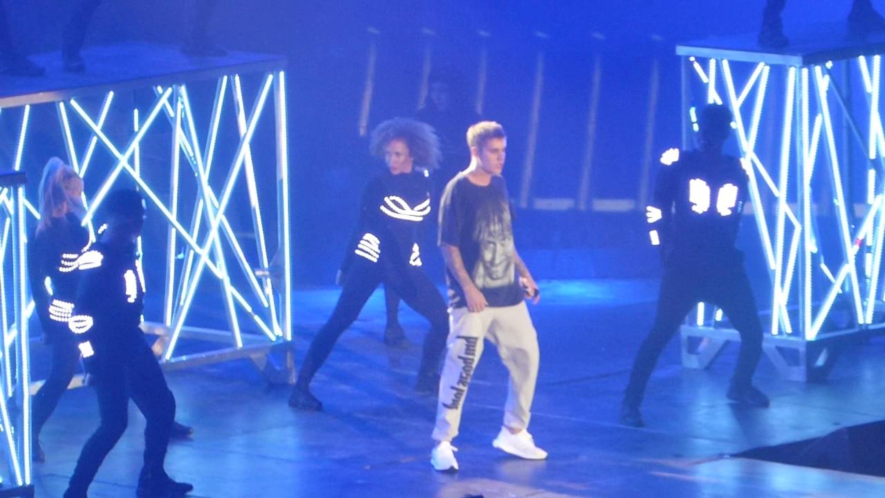 HD Justin Bieber - BOYFRIEND [PARIS BERCY] Purpose Tour 2016