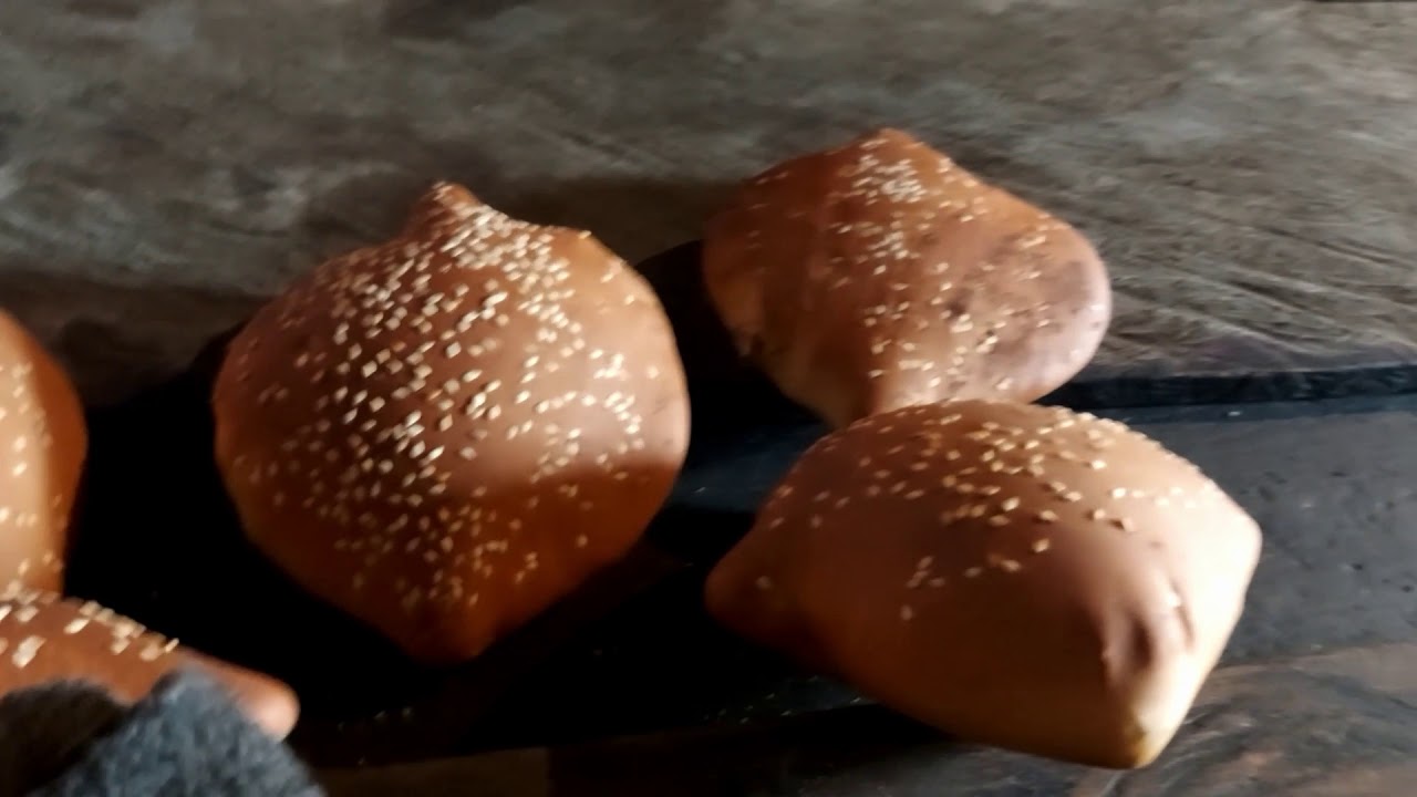 Elaboración artesanal de la cemita tlaxiaqueña