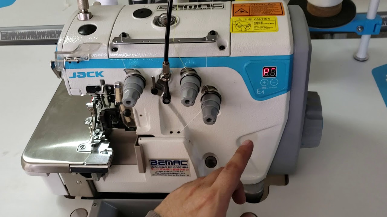 Overloque com Embutidor de Correntinha Jack Direct Drive  Modelo E4