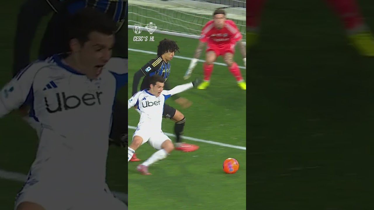 Pure joy from Fabregas as Tasos Douvikas 🇬🇷 makes it 3–0 for Como 