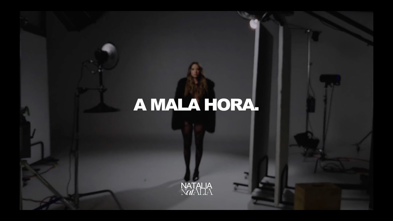 NATALIA NATALIA - A Mala Hora (Visualizer Oficial)