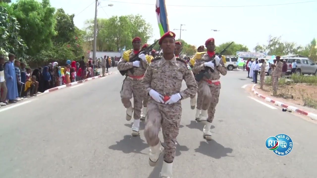 L’armée défile avec fierté à Arta
