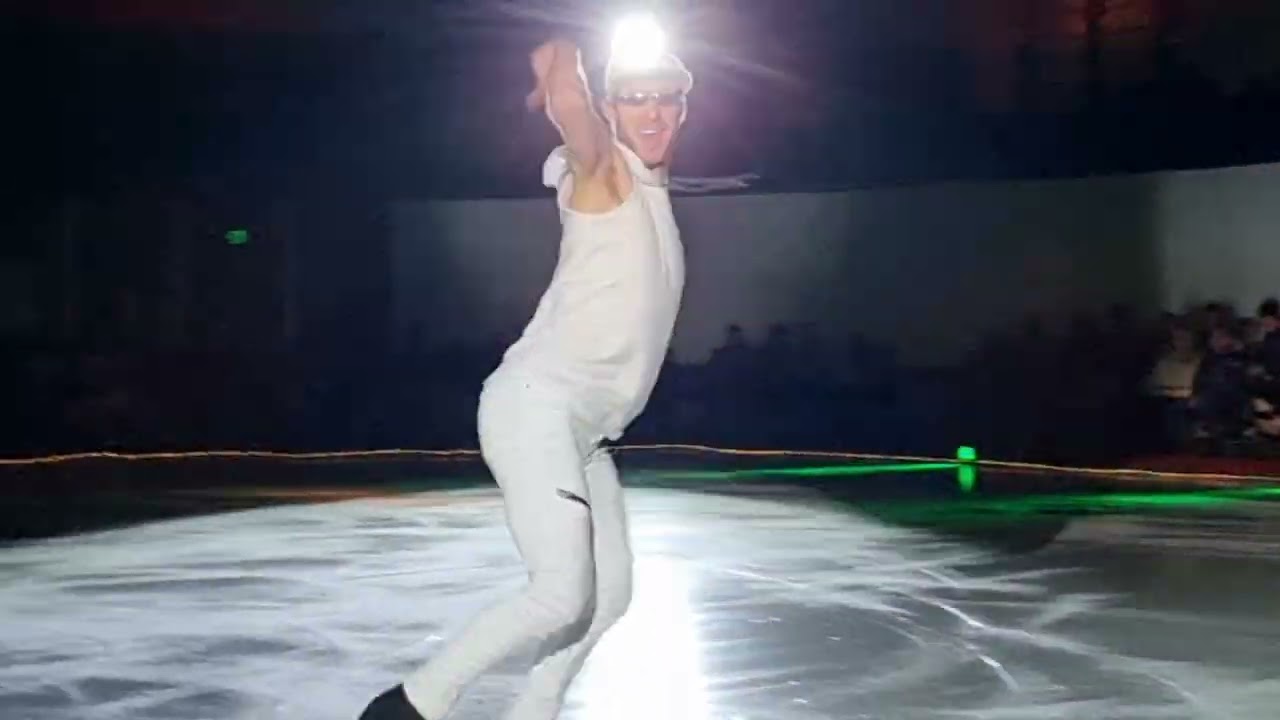 Jason Brown Vail Ice Spectacular Saturday 23rd December 2023 @anneinspace7579
