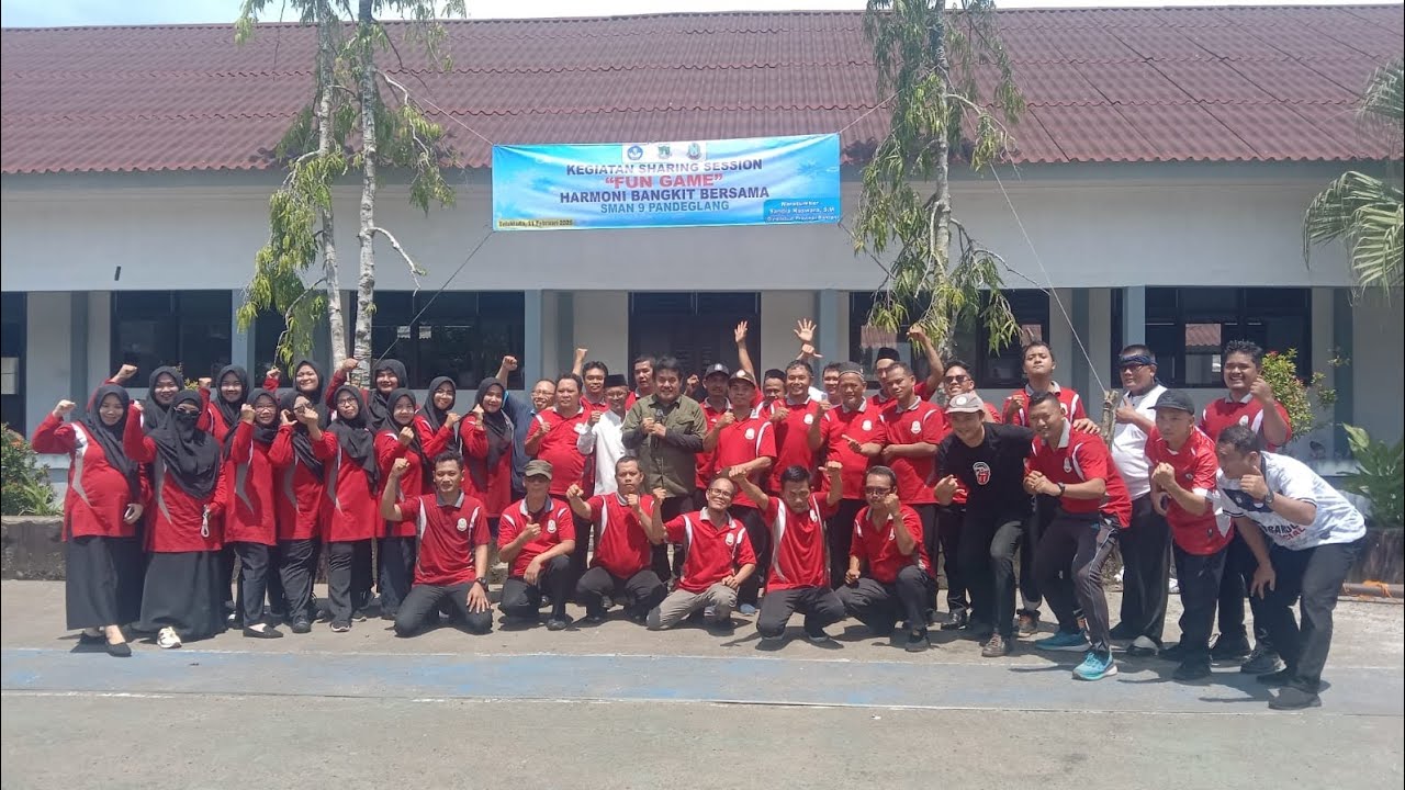 SMAN 9 PANDEGLANG Fun Game Harmoni Bangkit Bersama