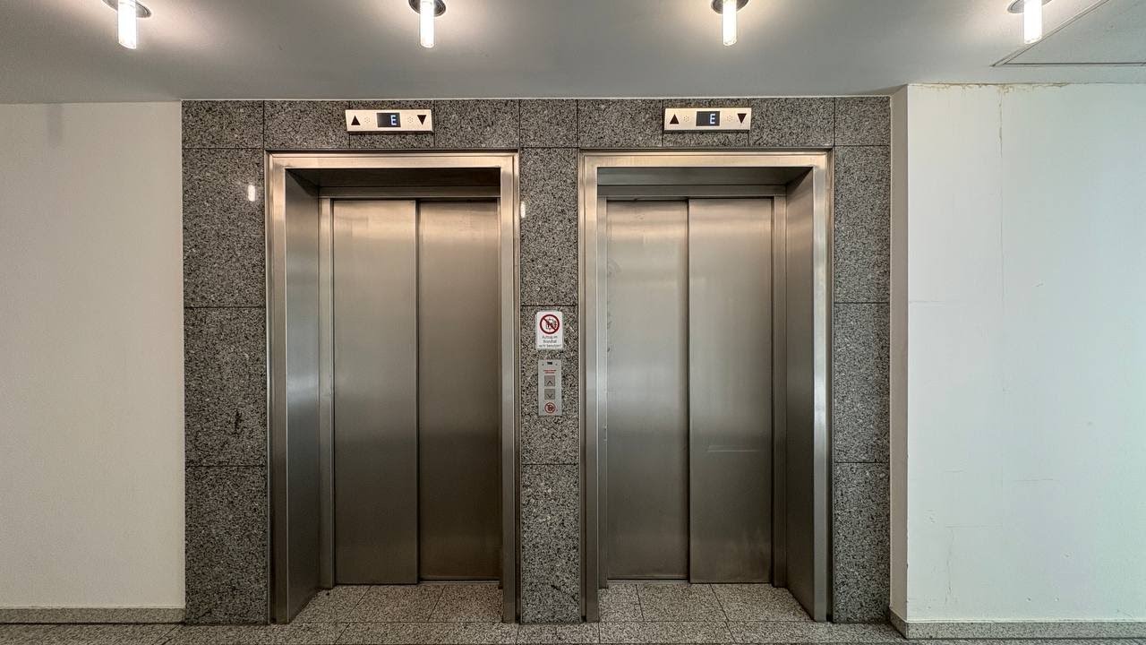 1994 Thyssen (mod. 2024 TKE) traction Elevators (1) in Jena