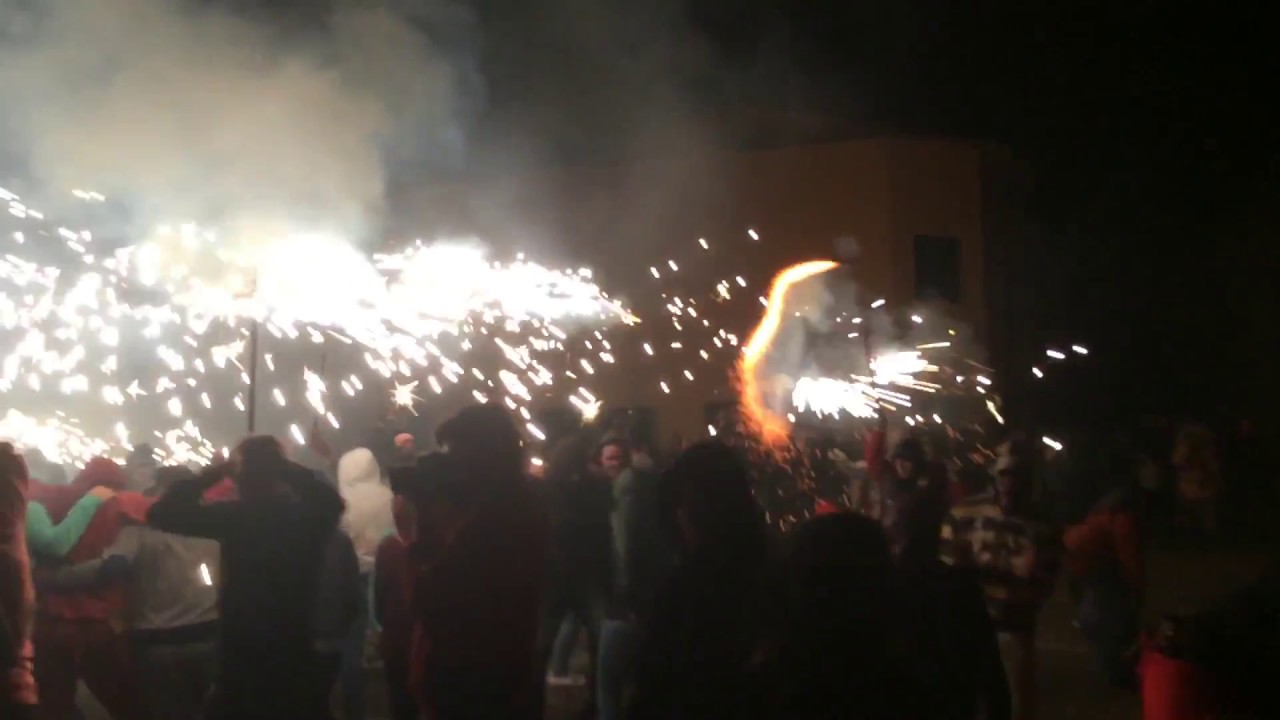Dimonis de mallorca i Solera gabellina de capdepera correfoc 8 de abril 2017