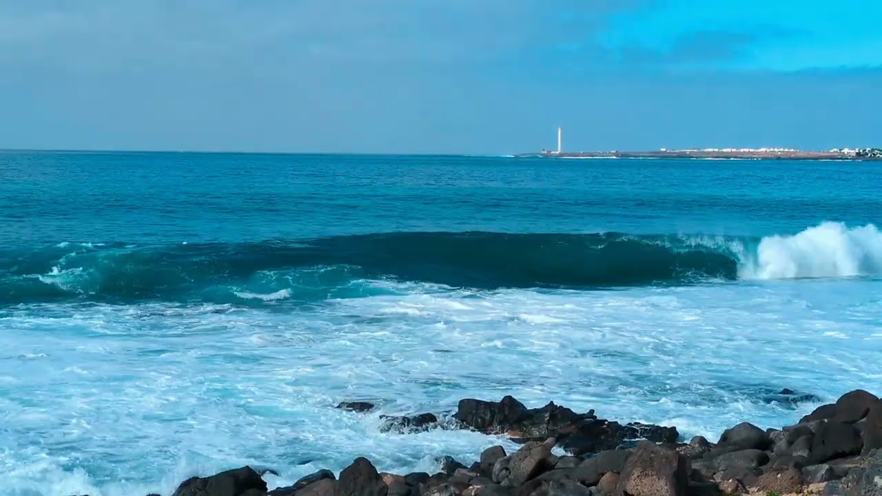 Big waves off the coast of Lanzarote
