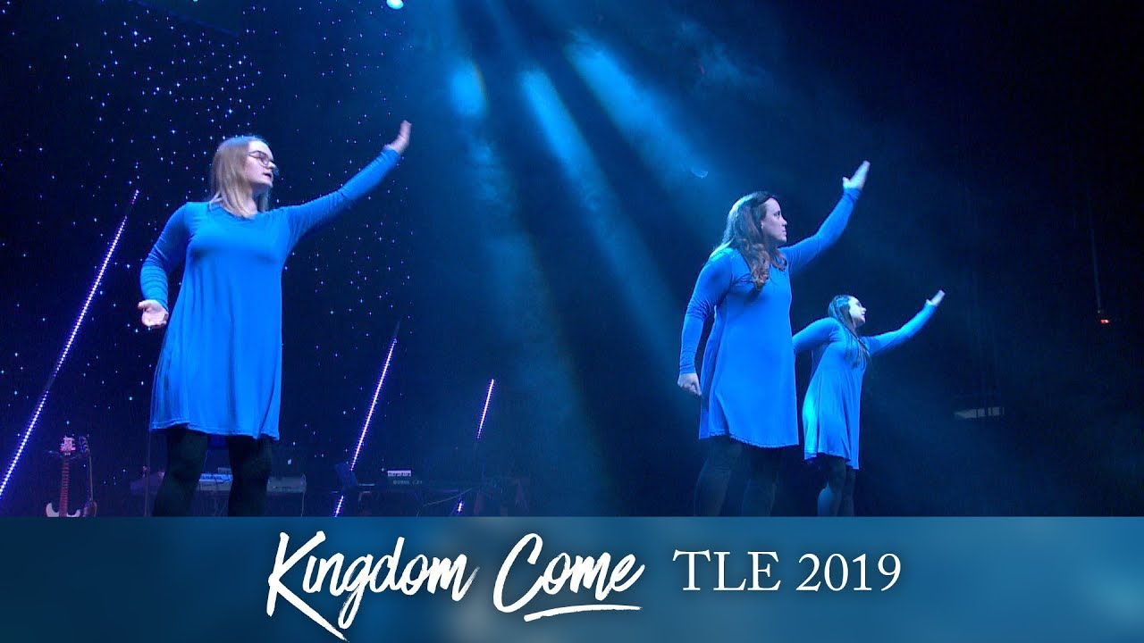 TLE 2019 - Signing - Is He Worthy