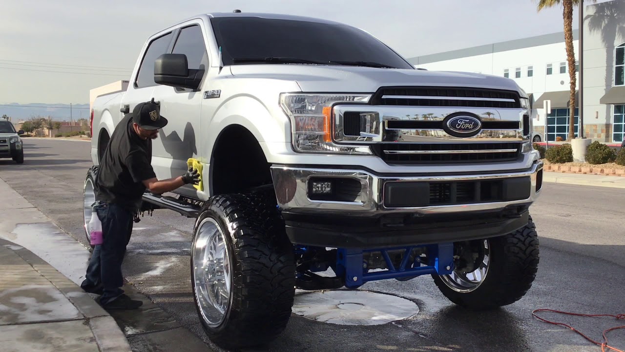 Ford F150 lifted deep exterior detail