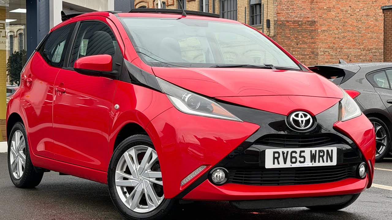 RV65 WRN - Toyota Aygo