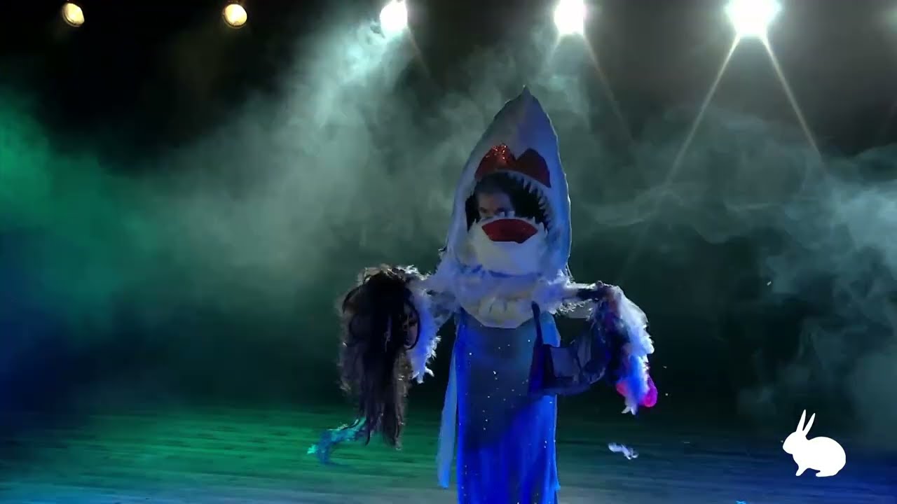 Glamour Shark - Minnie Ryder @ The French Connection (via Rabbit Vision)