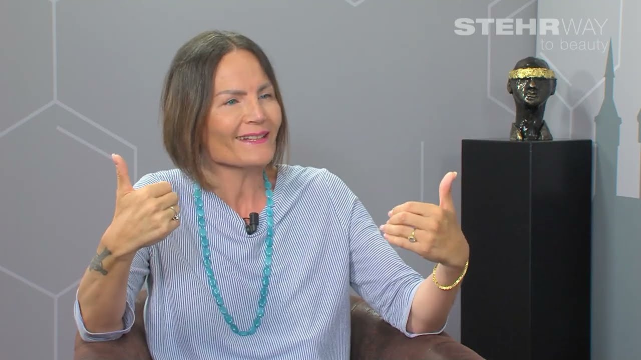 SCHÖN PERSÖNLICH mit Transfrau Nadia Brönimann