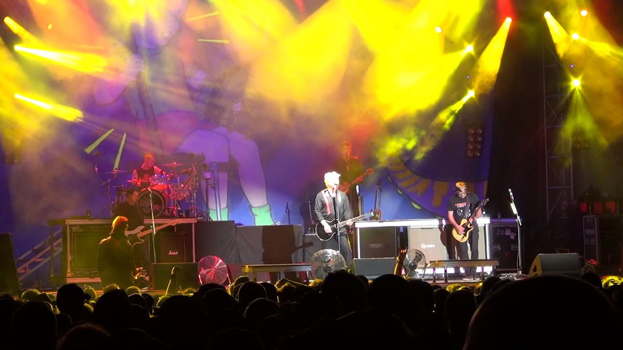 03 - The Offspring - Pay The Man Live At Amnesia Rockfest 2015