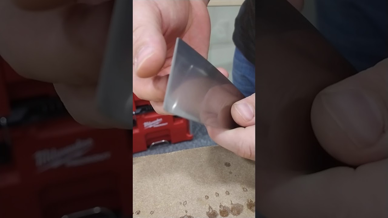 La espátula como refilador de tapacanto melaminico
