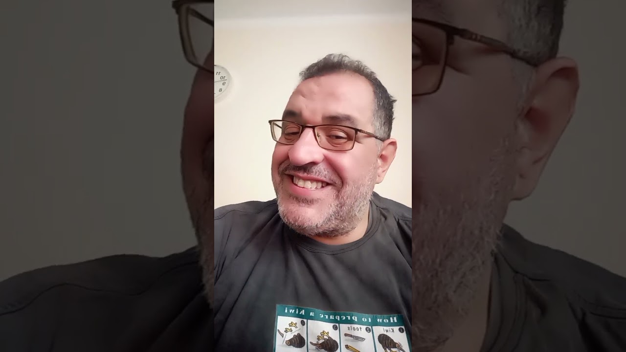 الفرق بين المضارع البسيط والمضارع المستمر مع صبرى موسي    بدون  سبوره واحده واحده علشان نستوعبها
