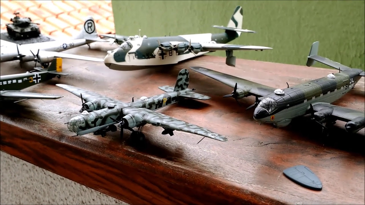 Coleção de aviões e munições da segunda Guerra