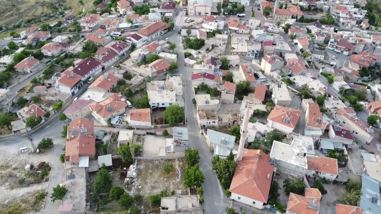 Kapadokya Çat Kasabasında 2 Dakikalık Tur (Nevşehir)
