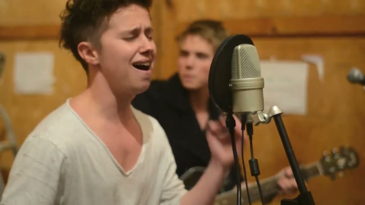 [2012] The Lumineers - Ho Hey: Live Cover by Nothing But Thieves