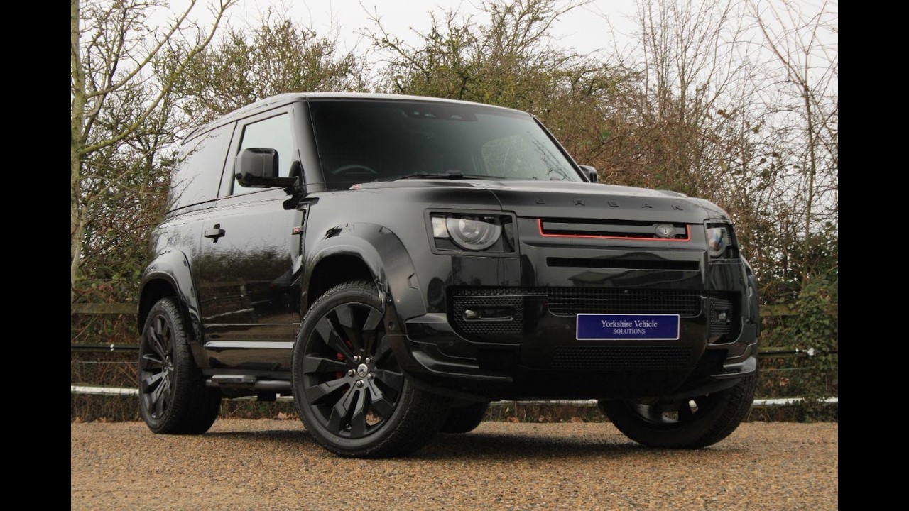 2023 (23) Land Rover Defender 90 3.0 D200 MHEV Hard Top SUV Auto 4WD SWB Euro 6 (s/s) 3dr