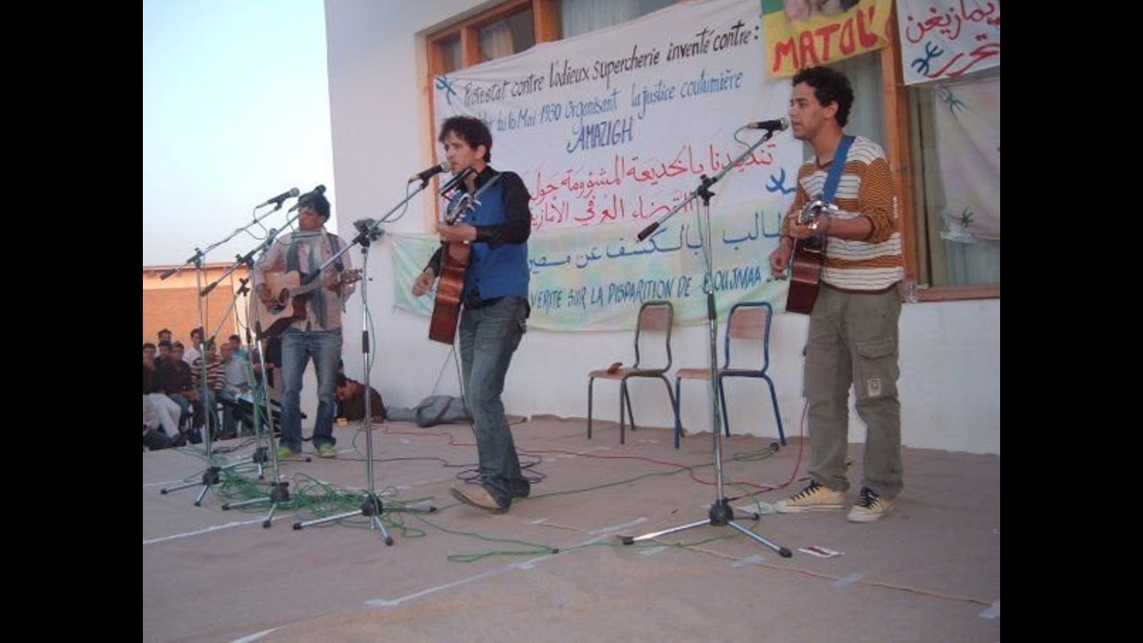 Saghru band : Ighef n Uzger . Live à MCA Agadir 2009