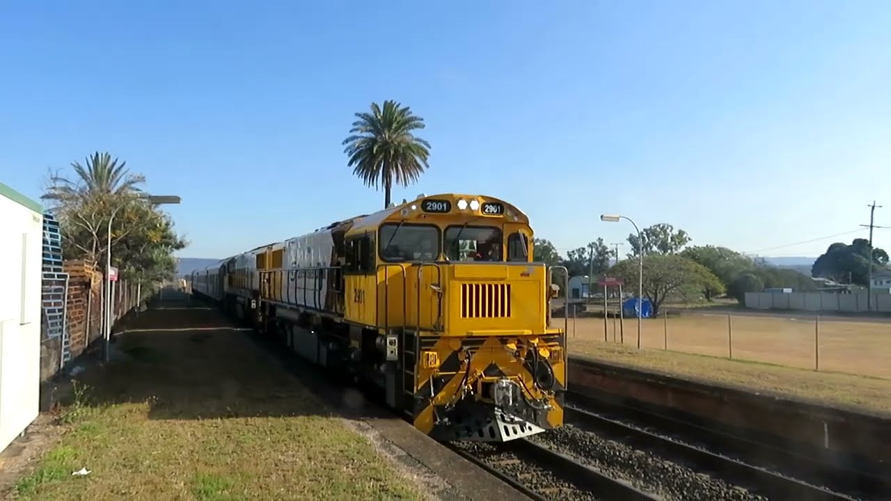 Gatton to Corinda on the WESTLANDER Train. John Coyle video.
