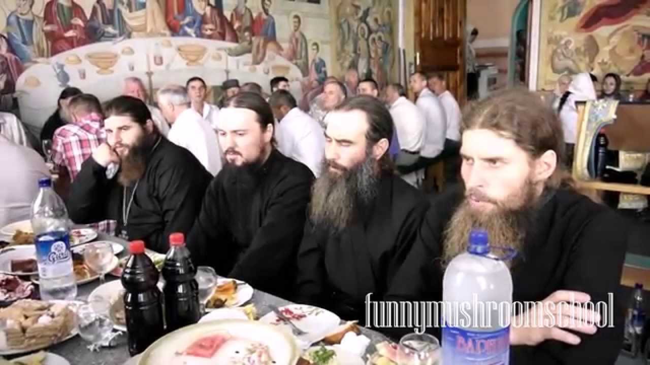 ДИНЬ, ДИНЬ  КОЛОКОЛЬНЫЙ ЗВОН, исполняют братья монастыря святого ИЛЬИ, МОЛДОВА