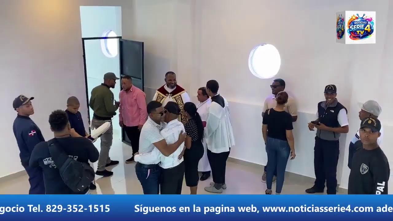 Alcalde de Peralvillo Freilyn Hernandez inauguró una tarima con diseño de Barco