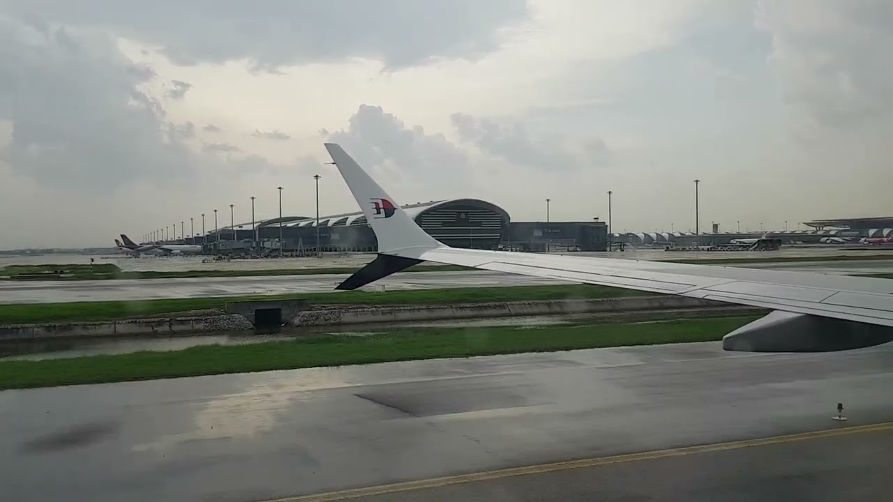 Malaysia Airlines MH Landing Suvarnabhumi International Airport Bangkok Thailand @exploreairport