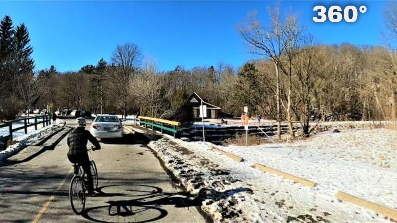 Cycling Toronto In Winter - Eglinton East In 360&deg; VR