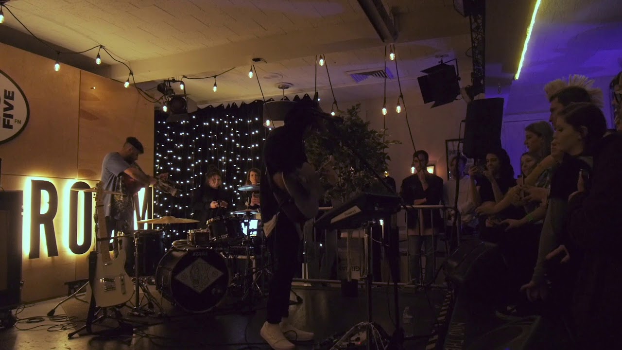 nothing, nowhere.- i'm sorry, i'm trying (Live in Columbus)