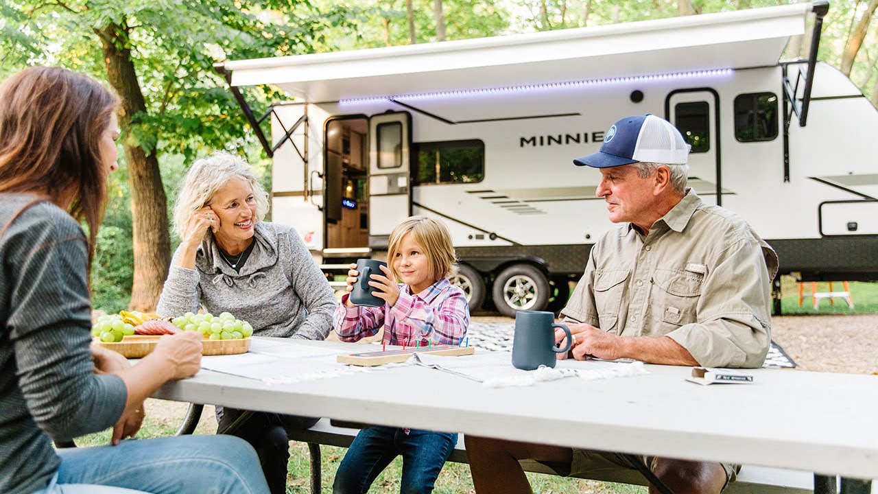 2021 Winnebago Minnie Travel Trailer