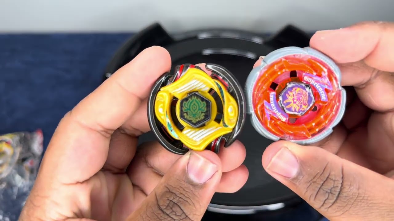 Распаковка Beyblade с сайта beysandbricks.com (безумная битва)