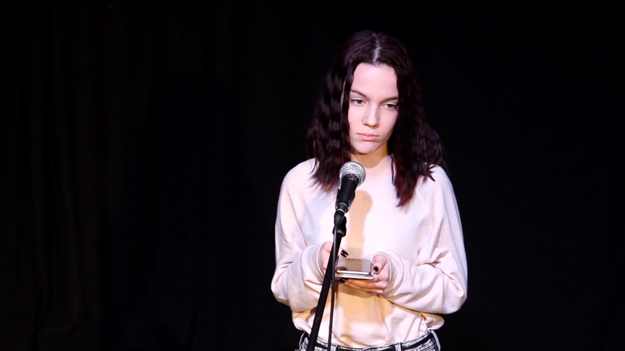 Tóth Viktória - Slam Poetry Miskolc vol. 33.- Csion Bölcsei