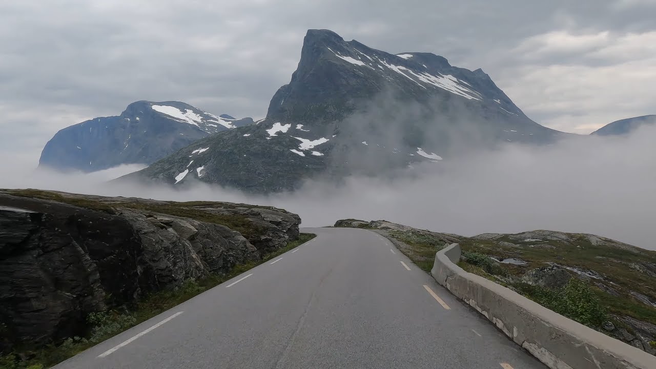 Norway. Gerainger -Trollstigen Camping and Gjesteg&aring;rd.(The quality of roads in Europe. Part 44/7).