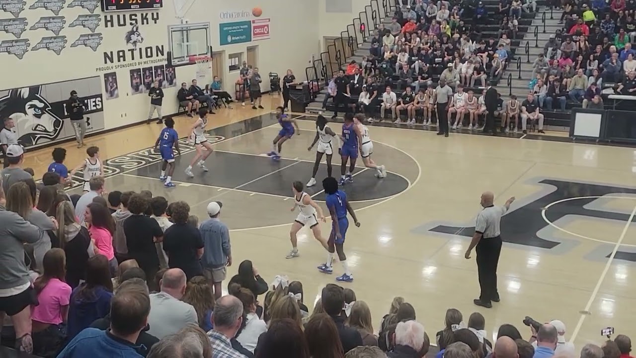 Hough basketball vs North Meck