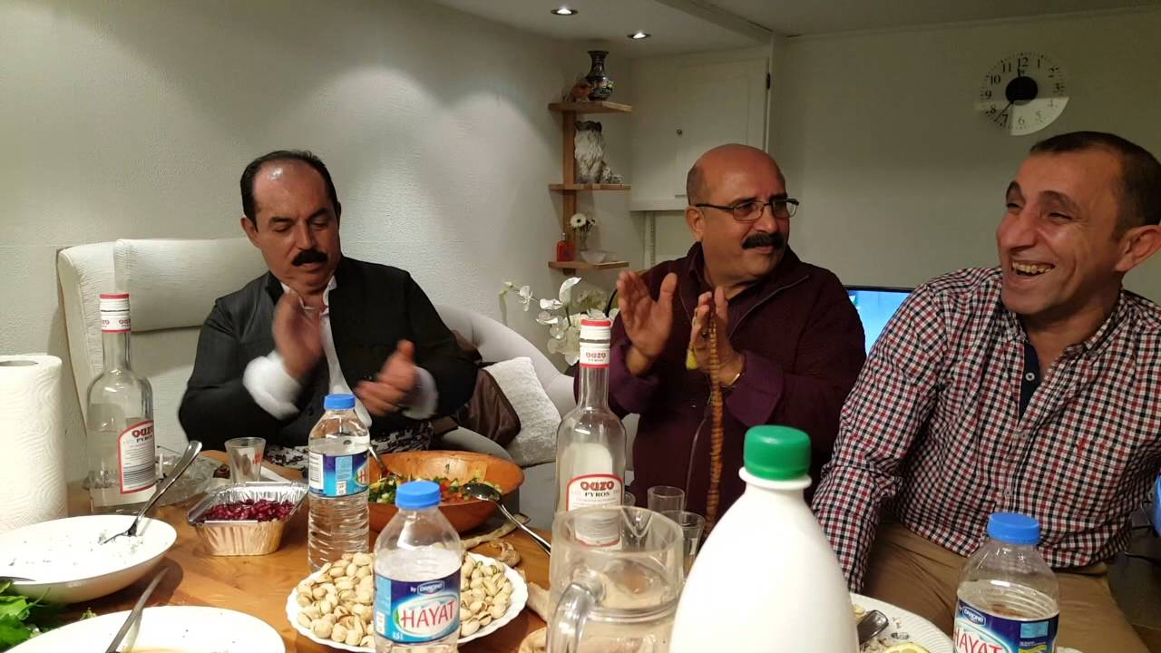 17/12/2015 لە سوید  شاری ما لمۆ  هونەر مە ند  کەریم  گوڵانی