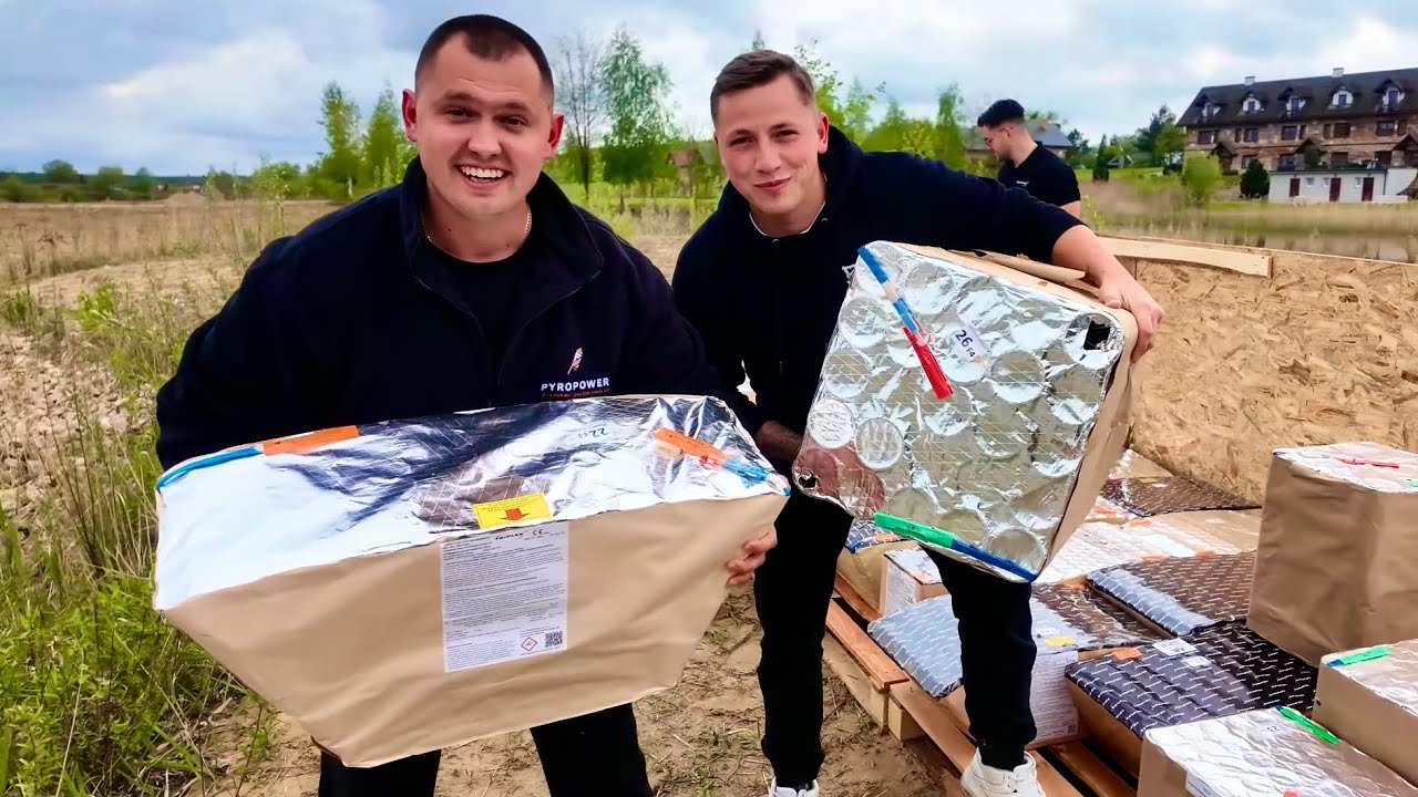Exklusive Einblicke bei TRIPLEX!🔥 Feuerwerk Eskalation + F4 PYRO POWER + GEWINNSPIEL🎁!