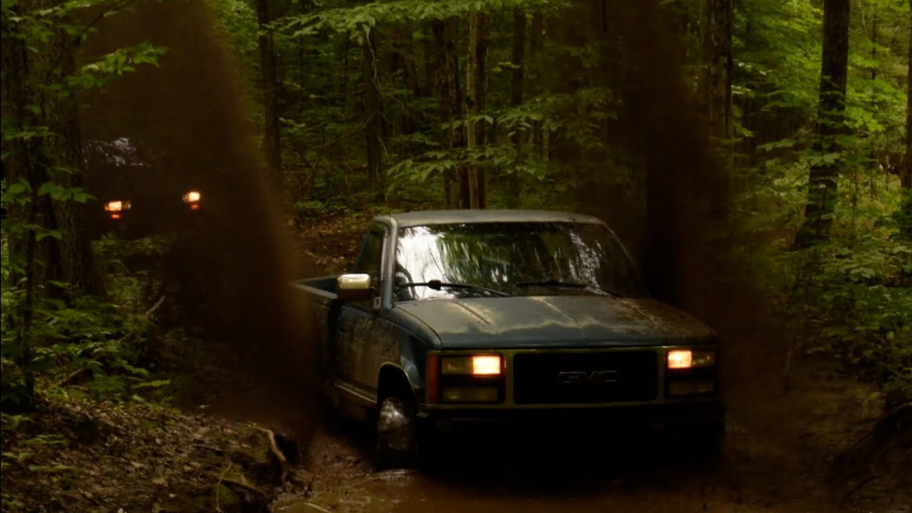OBS Chevy Bush Truck And Chevy S10 Take On Offroad Park