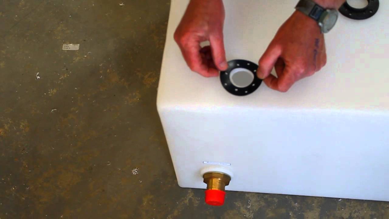 How to fit a Wema sender to a plastic tank