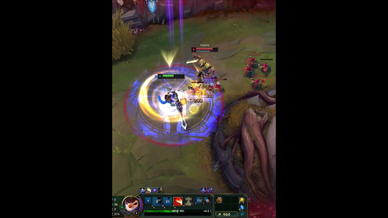 Pengu is troll - LOL #leagueoflegends #shorts #garen